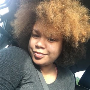 Meet your Posher, Markeyciuna